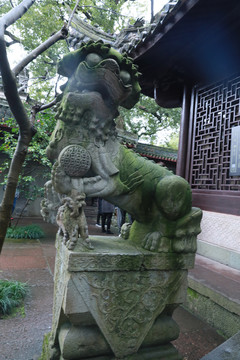 石獅子