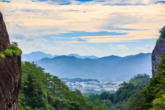 中國(guó)福建武夷山虎嘯巖