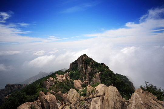 泰山云海之巔