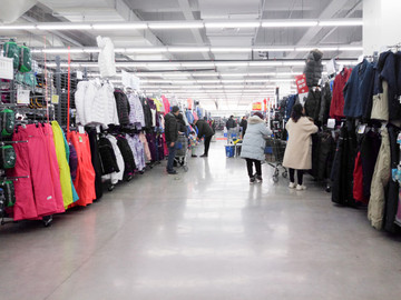 大型運動服裝店