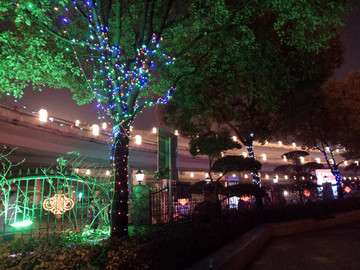 夜景樹(shù)木裝飾燈