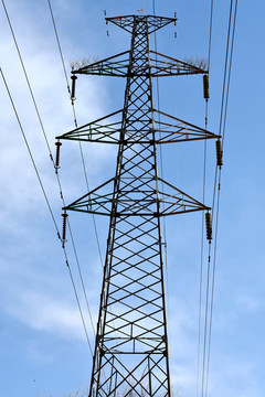 高壓電塔