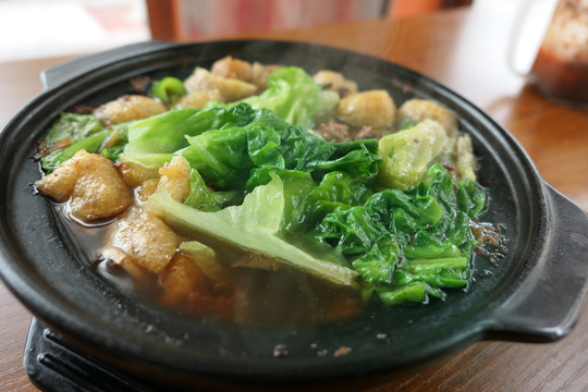 黃燜油豆腐砂鍋煲