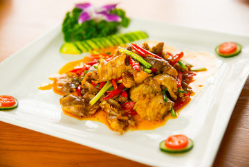 爆炒脆鯇魚片