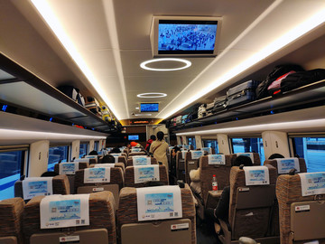 高鐵車廂內(nèi)飾