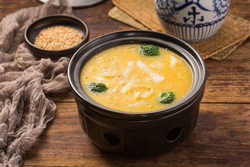 金湯燕麥燴花膠