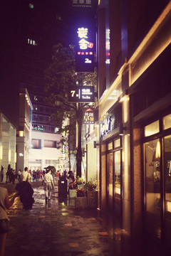 富華里夜景街道