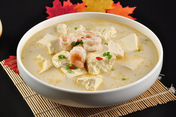 鮮蝦雞湯南堤豆腐