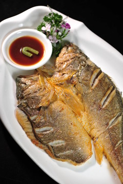 香煎大黃魚