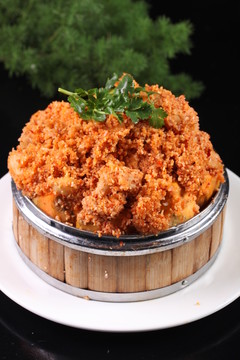 粉蒸肥腸
