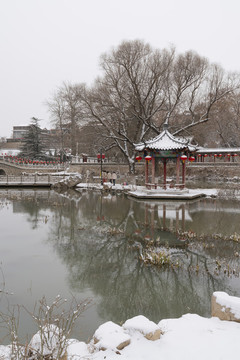 水墨園林雪景