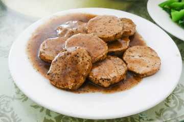 黑椒素牛排
