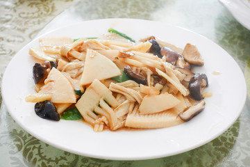 香菇炒筍