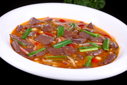 農(nóng)家酸菜煨雞血