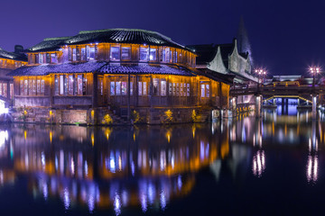 烏鎮(zhèn)夜景倒影