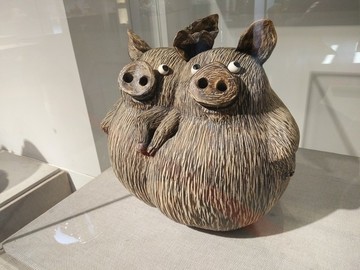 招財(cái)豬