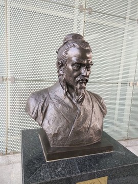 人物雕像