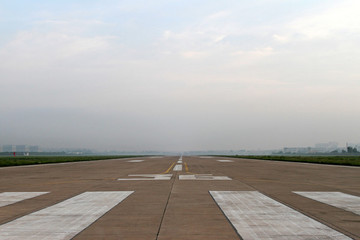 朝陽(yáng)機(jī)場(chǎng)飛機(jī)跑道