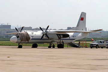 安26飛機朝陽機場