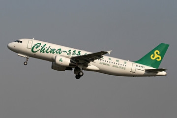 飛機(jī)起飛春秋航空