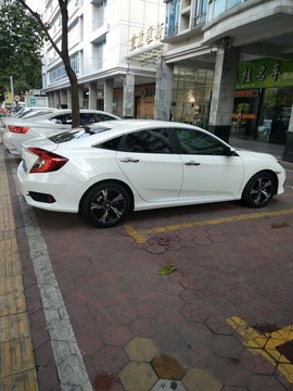 汽車