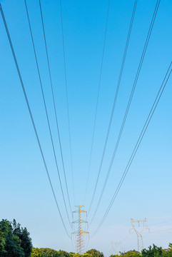 高壓線電線桿