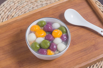 彩色湯圓