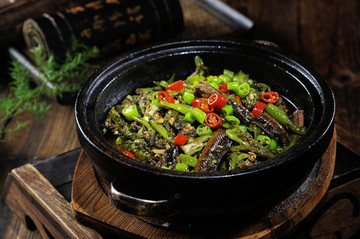 石鍋鱔魚(yú)