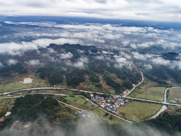 山村風(fēng)光