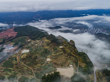 山區(qū)風(fēng)光