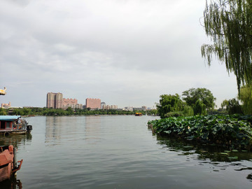 濟(jì)南大明湖公園