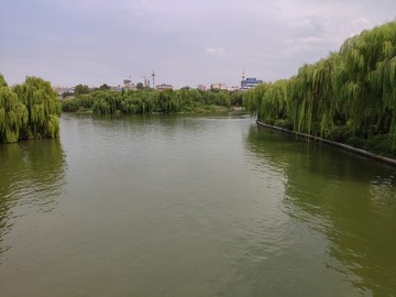 濟(jì)南大明湖公園