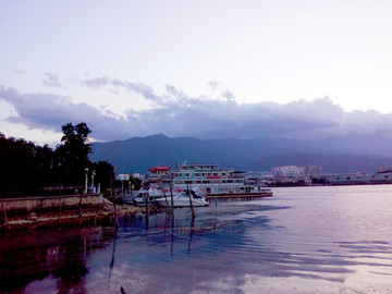 大理洱海暮色黃昏