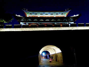 古城樓夜景