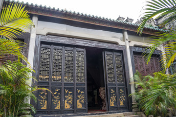 老木門(mén)