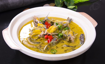酸湯黃骨魚