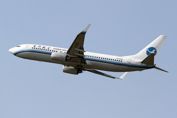 廈門航空公司飛機(jī)起飛