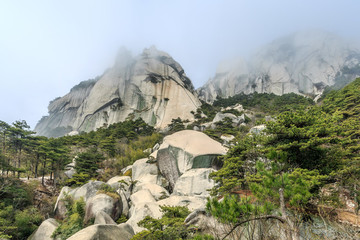 天柱山