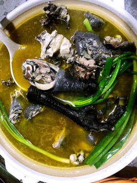 烏骨雞湯鍋