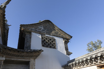 團山村民居