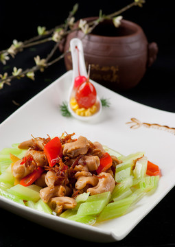 西芹炒蚌肉