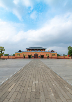 廣東遂溪孔子文化城的仁濟門