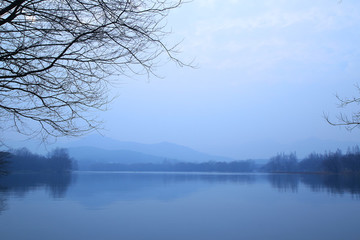 煙雨西湖