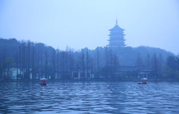 煙雨西湖