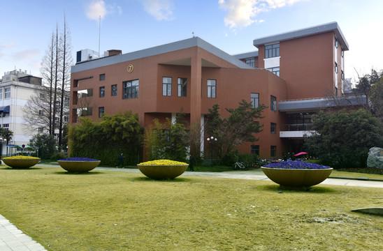 華東理工大學(xué)的校園建筑