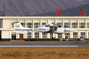 飛行訓(xùn)練飛機(jī)