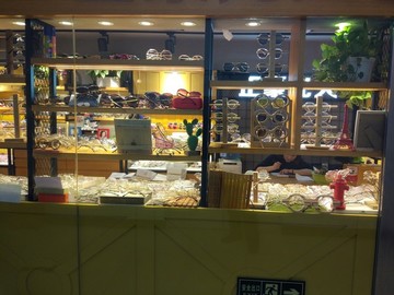 眼鏡店