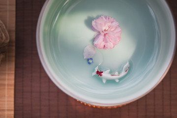 杯中花