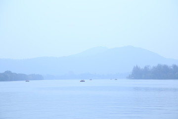 煙雨西湖