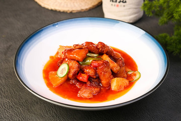 菠蘿咕咾肉